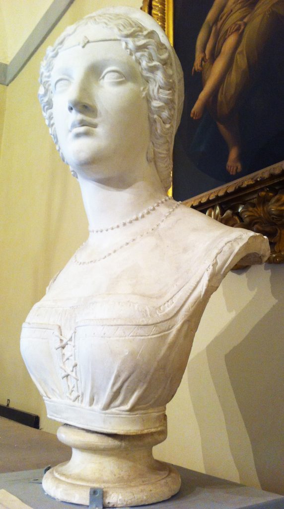 BUSTO DI MADONNA LAURA